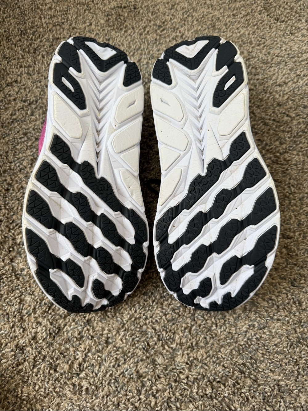 Hoka clifton 8 Women's Pink Athletic Running Shoes - Picture 5 of 6